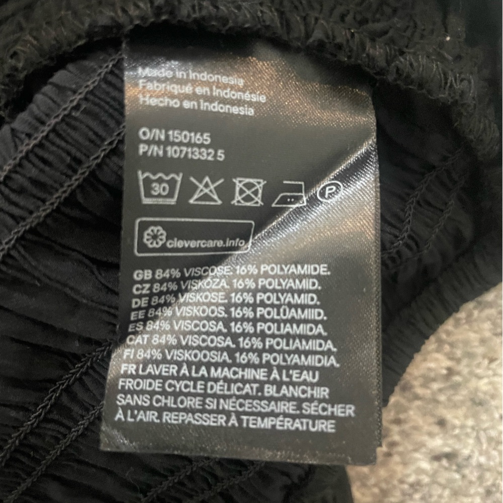 H&M Ruched Crop Top - Picture 5 of 5